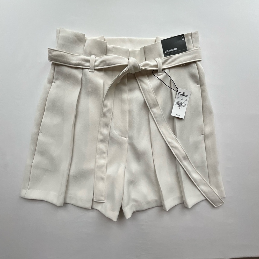 Express Paperbag Waist Belted Shorts Cream High Rise Size 0 NWT